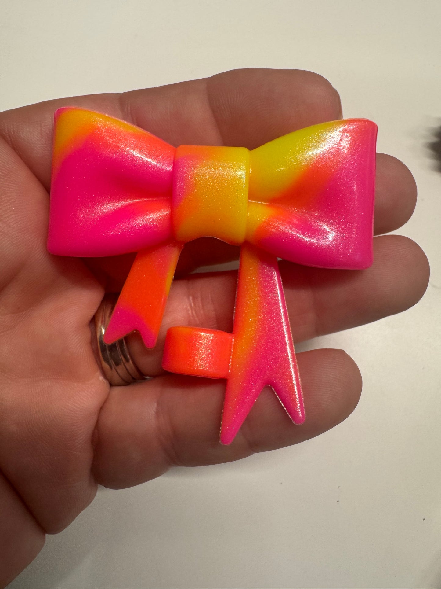 Bow Straw Topper